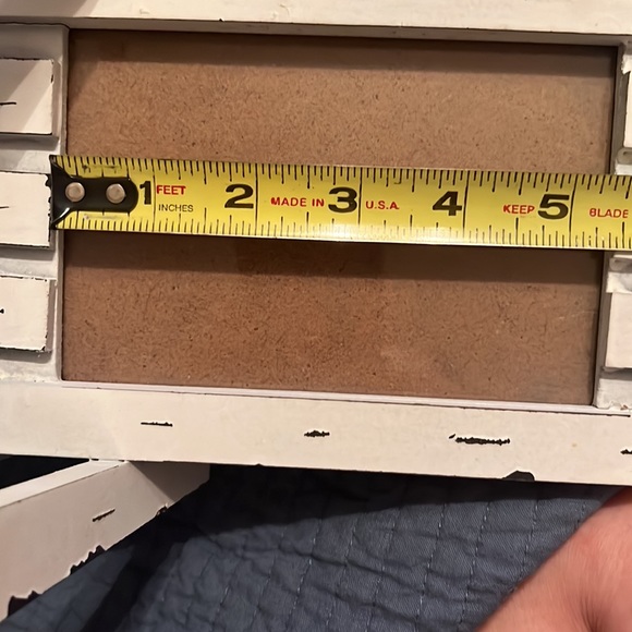 Distressed white beach chair picture frame - Picture 10 of 13